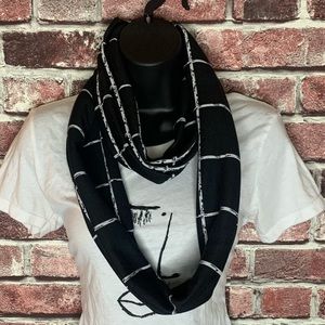 Black and white infinity scarf